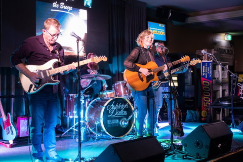 Hats Off To Country Music Festival - New South Wales Tourism  2