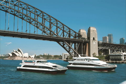 Lunch Cruise In Sydney Harbour With Magistic Cruises - New South Wales Tourism  0