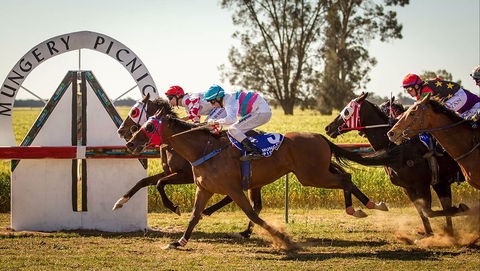 Mungery Picnic Races - New South Wales Tourism  0