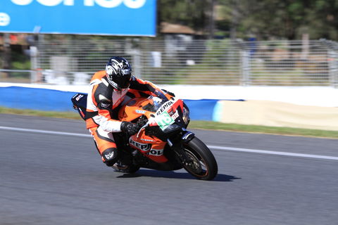 QR Moto Ride Days At Queensland Raceways! - New South Wales Tourism  1
