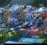 Yamba Twilight Street Markets - New South Wales Tourism 