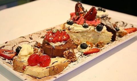 Liana's Italian Restaurant - New South Wales Tourism  0