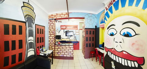 Home Backpackers - New South Wales Tourism  0