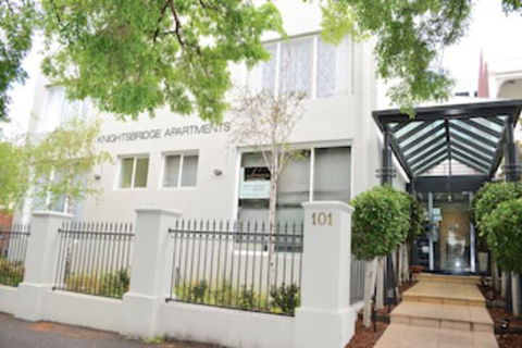 Knightsbridge Apartments - New South Wales Tourism  0