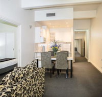 Collins Hotel - New South Wales Tourism 