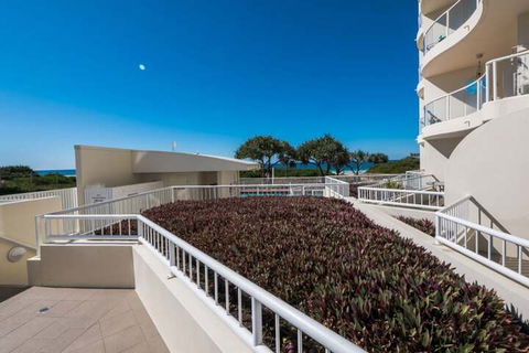 Regency On The Beach - New South Wales Tourism  2