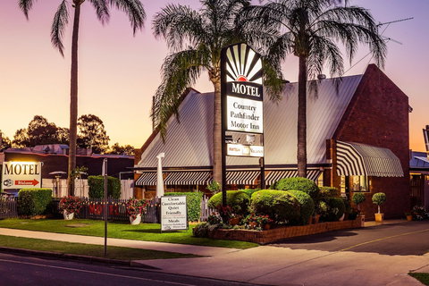 Country Pathfinder Motor Inn - New South Wales Tourism  3
