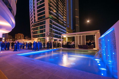 Hilton Surfers Paradise Hotel And Residences - New South Wales Tourism  1