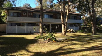 Port Stephens Motel - New South Wales Tourism  6