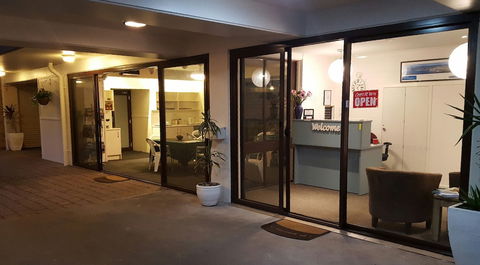 Port Stephens Motel - New South Wales Tourism  1