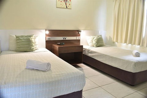 Tradewinds McLeod Holiday Apartments - New South Wales Tourism  5