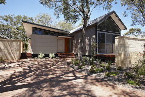 Aqua Resort Busselton - New South Wales Tourism  1
