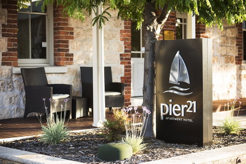 Pier 21 Apartment Hotel - New South Wales Tourism  4