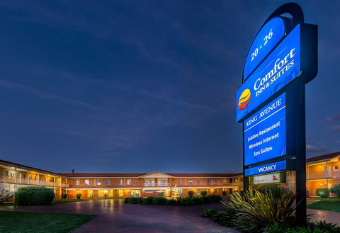 Comfort Inn & Suites King Avenue - New South Wales Tourism  2