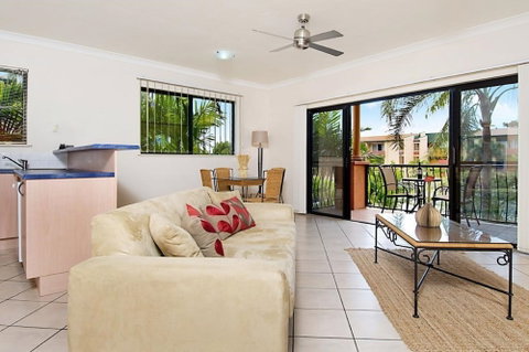 Central Plaza Apartments - New South Wales Tourism  5