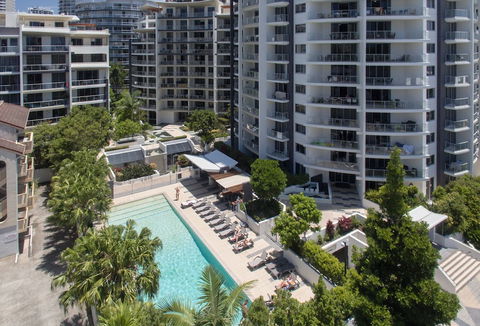 Trilogy Surfers Paradise - New South Wales Tourism  1