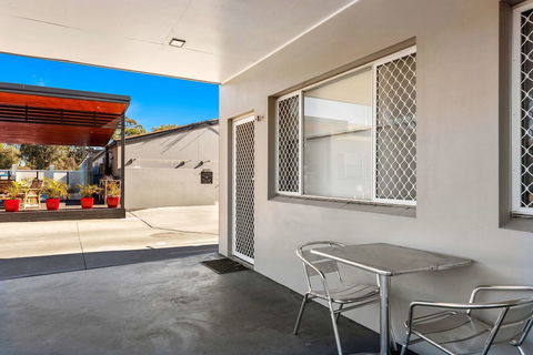 Econo Lodge Moree Spa Motor Inn - New South Wales Tourism  1