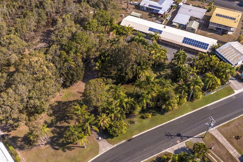 Tin Can Bay Motel - New South Wales Tourism  1