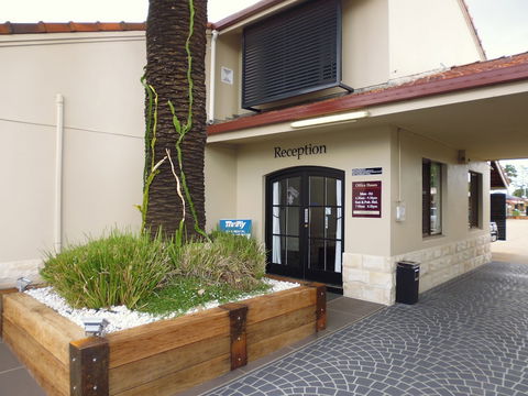 Burke And Wills Motor Inn - New South Wales Tourism  0