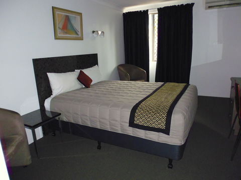 Burke And Wills Motor Inn - New South Wales Tourism  4