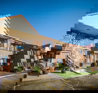 Comfort Inn  Suites Robertson Gardens - New South Wales Tourism 