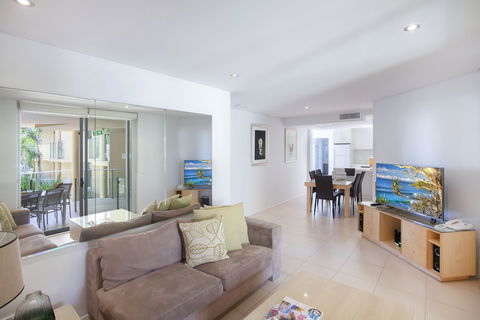 Maison Noosa Beachfront Resort - New South Wales Tourism  6