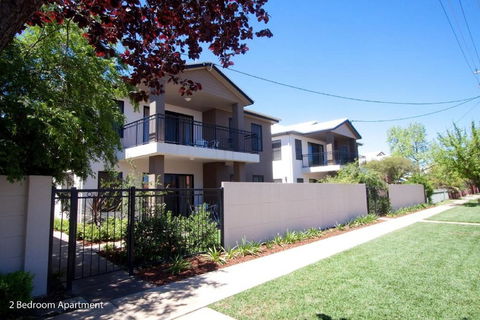 Charles Sturt Suites & Apartments - New South Wales Tourism  0