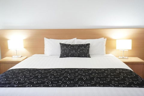 Charles Sturt Suites & Apartments - New South Wales Tourism  5