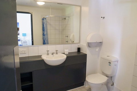Base Backpackers Brisbane Uptown Hostel - New South Wales Tourism  7