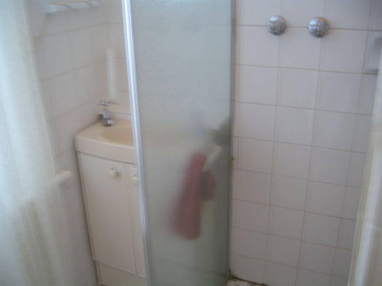 Bed And Breakfast Currawong Beach NSW New South Wales Tourism 