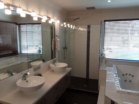 Arlia Sands Apartments - New South Wales Tourism  1