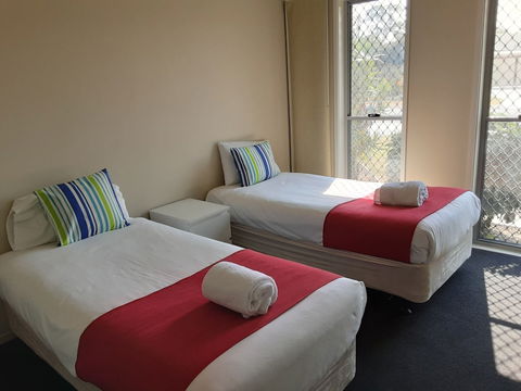 Arlia Sands Apartments - New South Wales Tourism  4