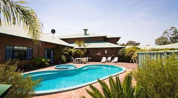 Tree Top Walk Motel - New South Wales Tourism  2