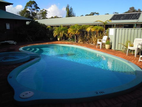 Tree Top Walk Motel - New South Wales Tourism  0