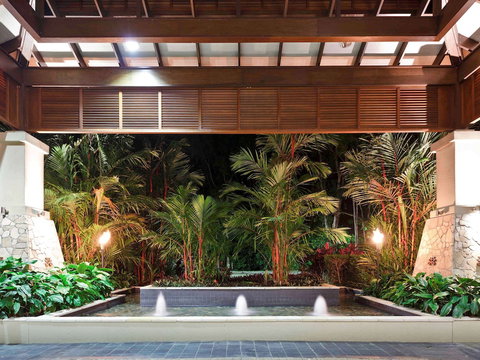 Pullman Palm Cove Sea Temple Resort And Spa - New South Wales Tourism  1