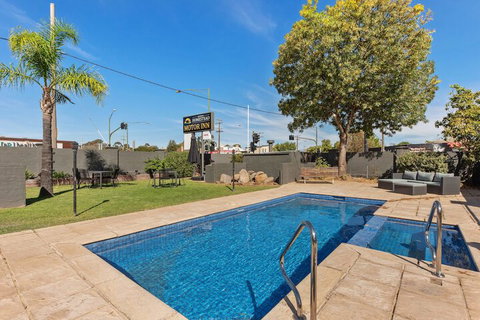 Bendigo Homestead Motor Inn & Apartments - New South Wales Tourism  6