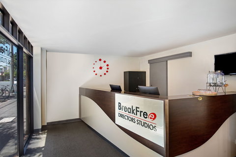 BreakFree Directors Studio - New South Wales Tourism  0