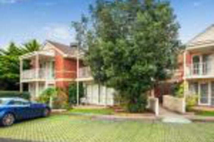 Ivanhoe VIC New South Wales Tourism 
