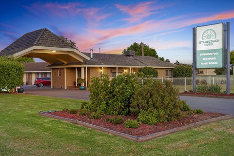 Stagecoach Motel Wodonga - New South Wales Tourism  2