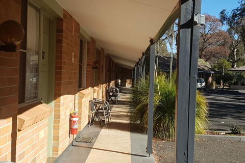 Matthew Flinders Motor Inn - New South Wales Tourism  3