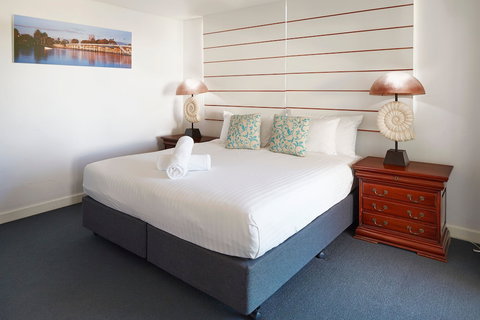 Seashells Mandurah - New South Wales Tourism  5