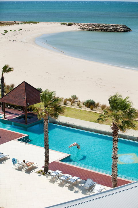 Seashells Mandurah - New South Wales Tourism  2