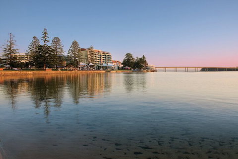 Oaks The Entrance Waterfront Suites - New South Wales Tourism  7