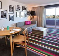 Mercure Melbourne Treasury Gardens - New South Wales Tourism 