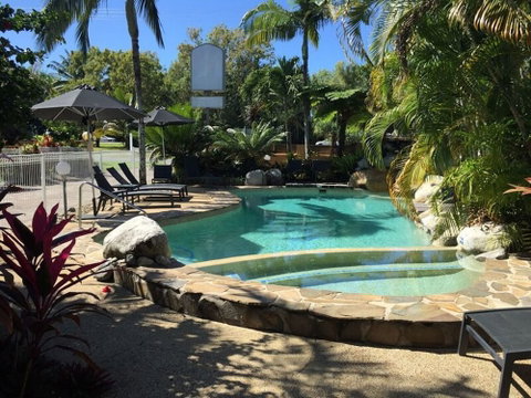Lazy Lizard Motor Inn - New South Wales Tourism  1