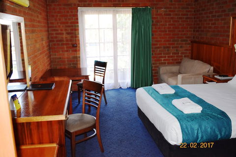 Early Australian Motor Inn - New South Wales Tourism  4