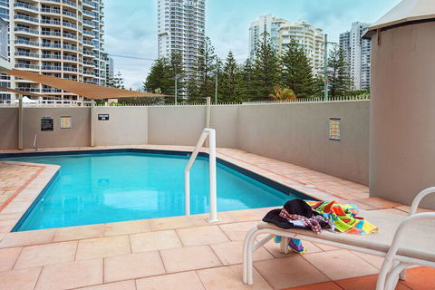 Golden Sands Apartments - New South Wales Tourism  2
