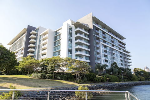 ULTIQA Freshwater Point Resort - New South Wales Tourism  3