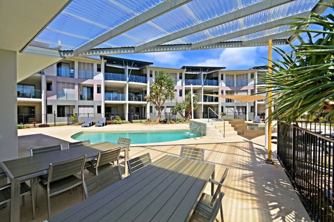Pavillions On 1770 - New South Wales Tourism  6
