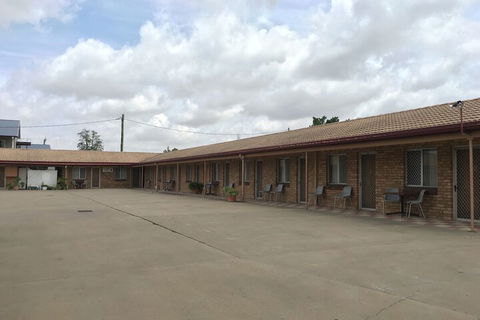 Dragon Phoenix Motel & Restaurant - New South Wales Tourism  1